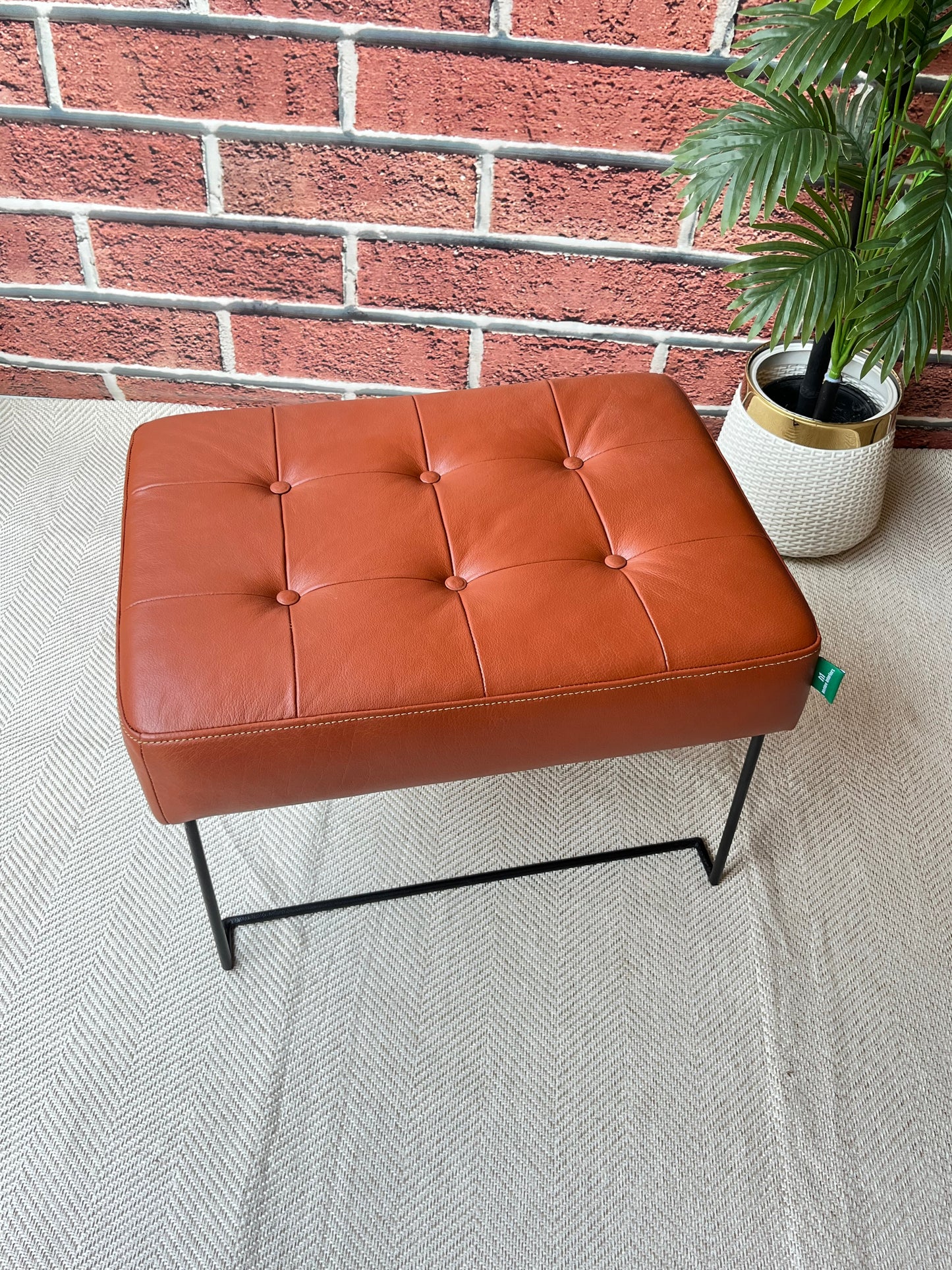 Matteo Classic Leather Stool